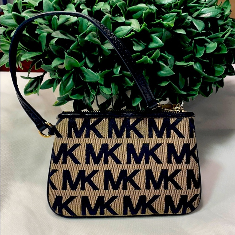 MK wristlet